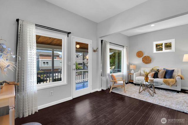 1113 33rd Avenue S, Seattle, WA 98144