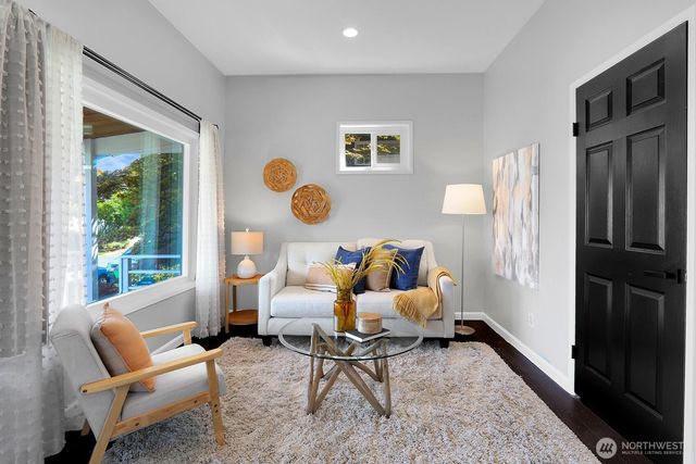 1113 33rd Avenue S, Seattle, WA 98144
