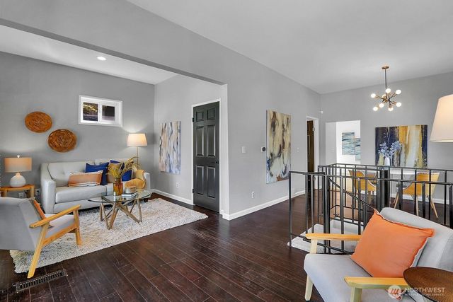 1113 33rd Avenue S, Seattle, WA 98144