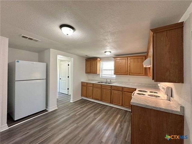 907 Southside Drive, Killeen, TX 76541