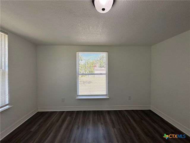 907 Southside Drive, Killeen, TX 76541