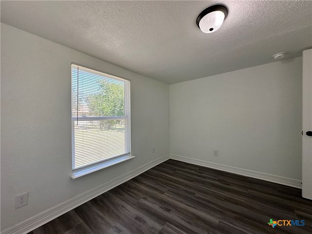 907 Southside Drive, Killeen, TX 76541