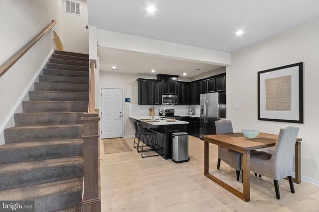 10521 JIM LOVELL LN, Lanham, MD 20706