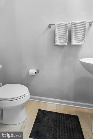 10521 JIM LOVELL LN, Lanham, MD 20706