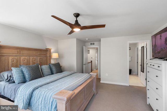 10521 JIM LOVELL LN, Lanham, MD 20706