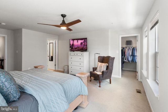 10521 JIM LOVELL LN, Lanham, MD 20706