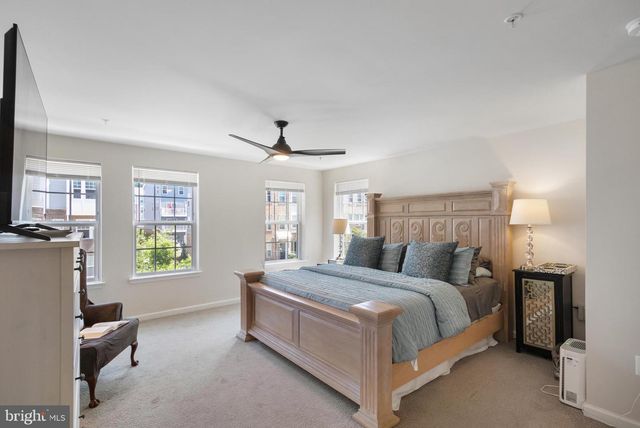 10521 JIM LOVELL LN, Lanham, MD 20706