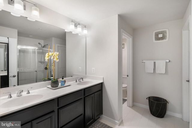 10521 JIM LOVELL LN, Lanham, MD 20706