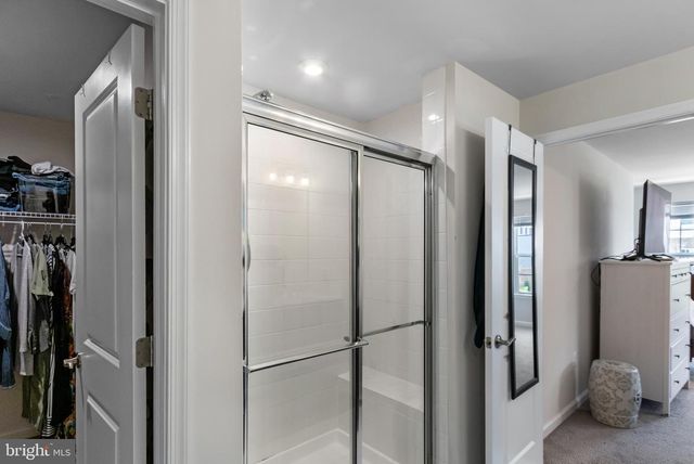 10521 JIM LOVELL LN, Lanham, MD 20706