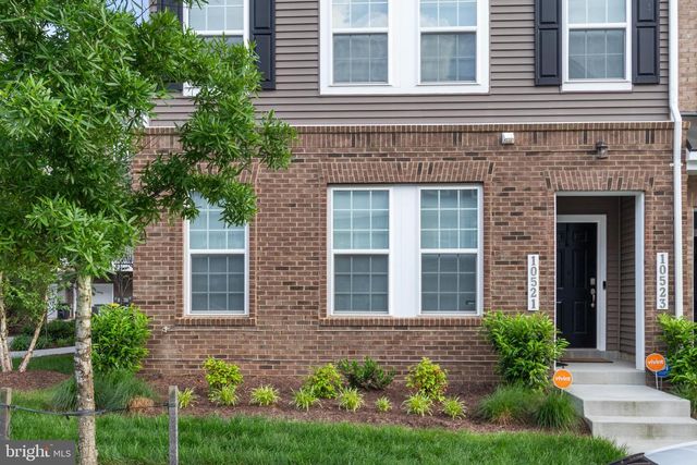 10521 JIM LOVELL LN, Lanham, MD 20706