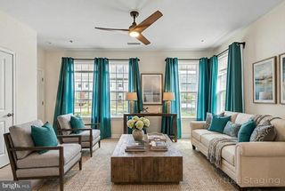 10521 JIM LOVELL LN, Lanham, MD 20706