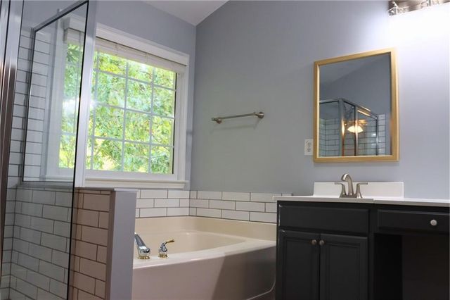 912 Tanners Point Drive, Lawrenceville, GA 30044