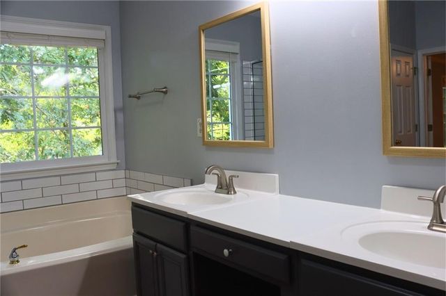 912 Tanners Point Drive, Lawrenceville, GA 30044