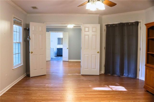 912 Tanners Point Drive, Lawrenceville, GA 30044