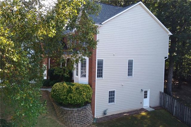 912 Tanners Point Drive, Lawrenceville, GA 30044