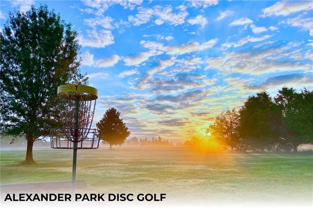 912 Tanners Point Drive, Lawrenceville, GA 30044