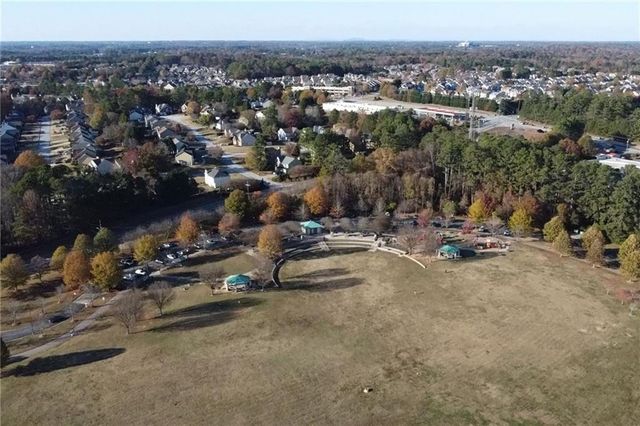 912 Tanners Point Drive, Lawrenceville, GA 30044