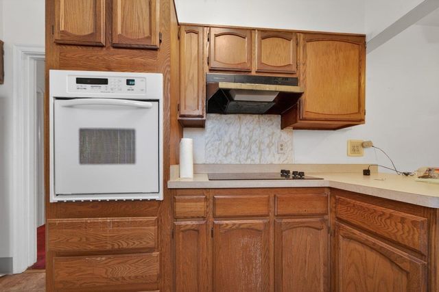 3400 3400 Mirasol Ave, Oakland, CA 94605