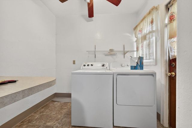 3400 3400 Mirasol Ave, Oakland, CA 94605