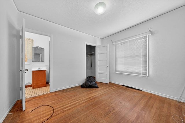 3400 3400 Mirasol Ave, Oakland, CA 94605