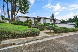 3400 3400 Mirasol Ave, Oakland, CA 94605