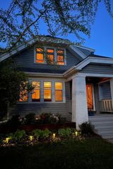 5074 N Hollywood AVENUE, Whitefish Bay, WI 53217