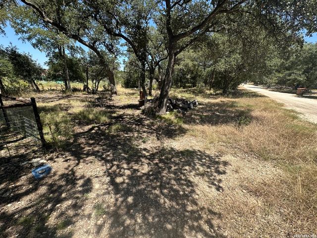 2855 WESTERN SKIES DR, Spring Branch, TX 78070