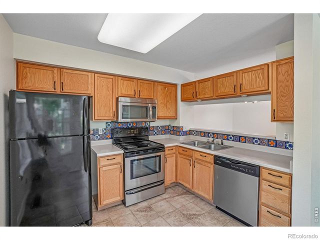 1419 Red Mountain Drive 41, Longmont, CO 80504
