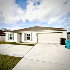 1205 SW Alcantarra Boulevard, Port St Lucie, FL 34953