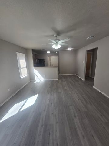 137 Cliff Heights Circle, Dallas, TX 75241