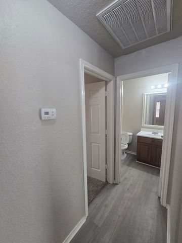 137 Cliff Heights Circle, Dallas, TX 75241