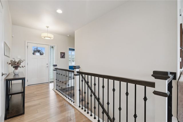 206 Ridgeway Dr, Tiffin, IA 52340