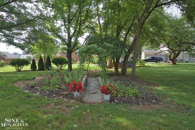 4882 25 Mile Road, Shelby Twp, MI 48316