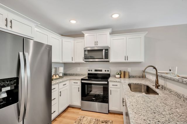 419 Via Drive, Clarksville, TN 37043