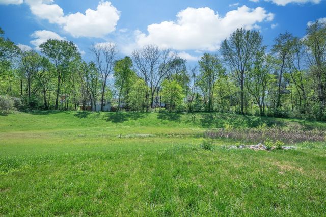 419 Via Drive, Clarksville, TN 37043