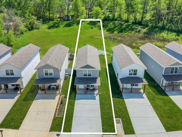 419 Via Drive, Clarksville, TN 37043
