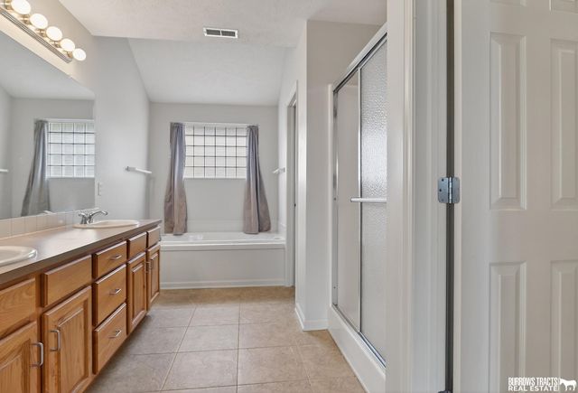 4323 S 193 Street, Omaha, NE 68135