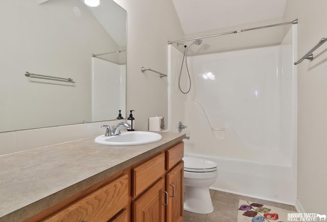 4323 S 193 Street, Omaha, NE 68135