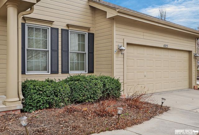 4323 S 193 Street, Omaha, NE 68135