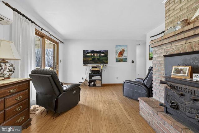 19168 LOVERS LN, Gordonsville, VA 22942