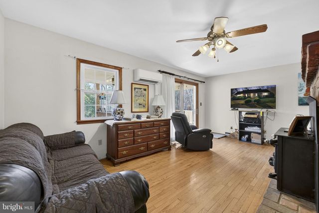 19168 LOVERS LN, Gordonsville, VA 22942