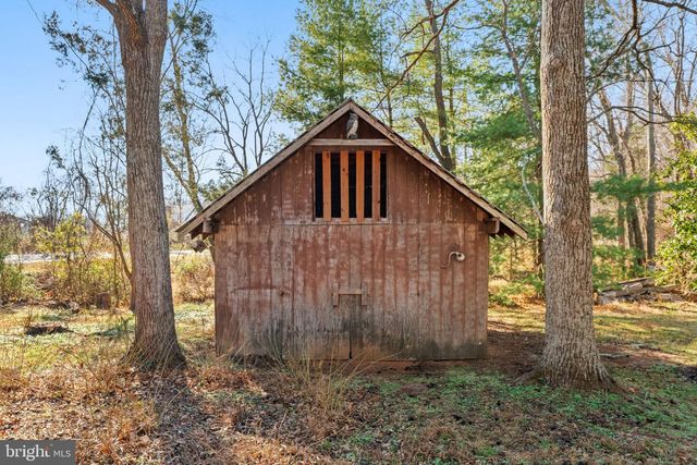 19168 LOVERS LN, Gordonsville, VA 22942