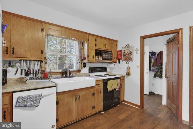 19168 LOVERS LN, Gordonsville, VA 22942