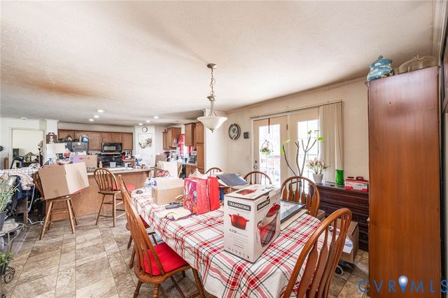 20806 Horseshoe Rd, Carson, VA 23830
