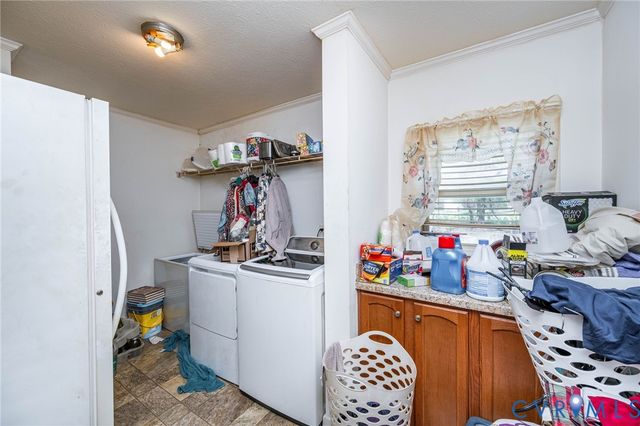 20806 Horseshoe Rd, Carson, VA 23830