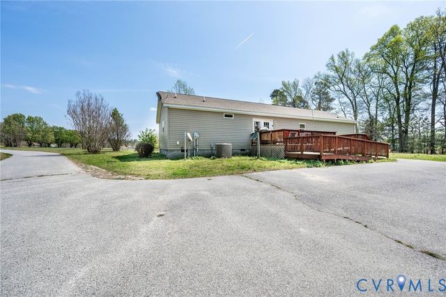 20806 Horseshoe Rd, Carson, VA 23830