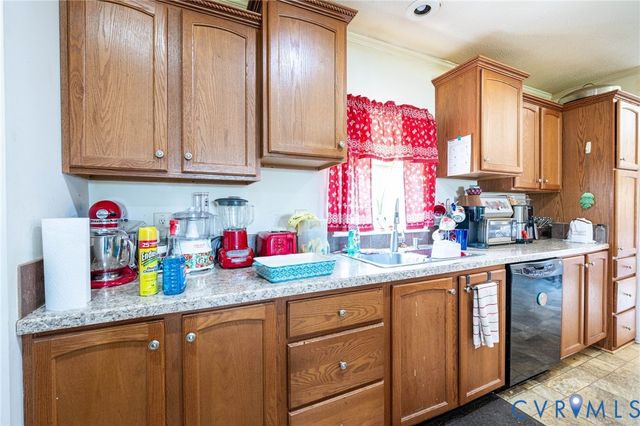 20806 Horseshoe Rd, Carson, VA 23830