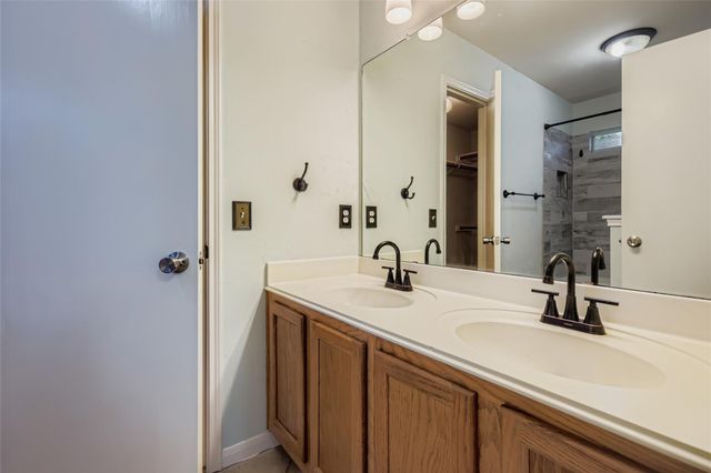 903 Jasmine TRL, Georgetown, TX 78626