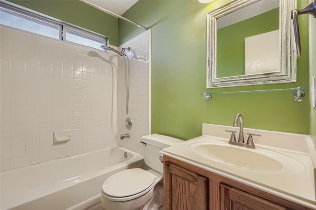 903 Jasmine TRL, Georgetown, TX 78626