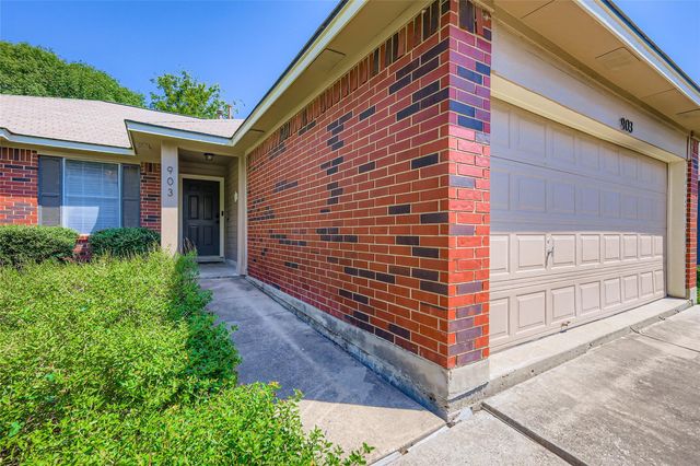 903 Jasmine TRL, Georgetown, TX 78626